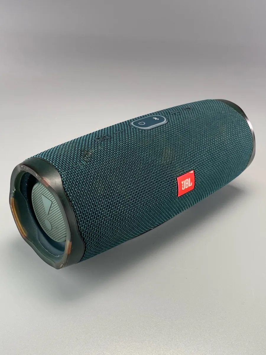 JBL Charge 4 Bluetooth speaker - Image 2