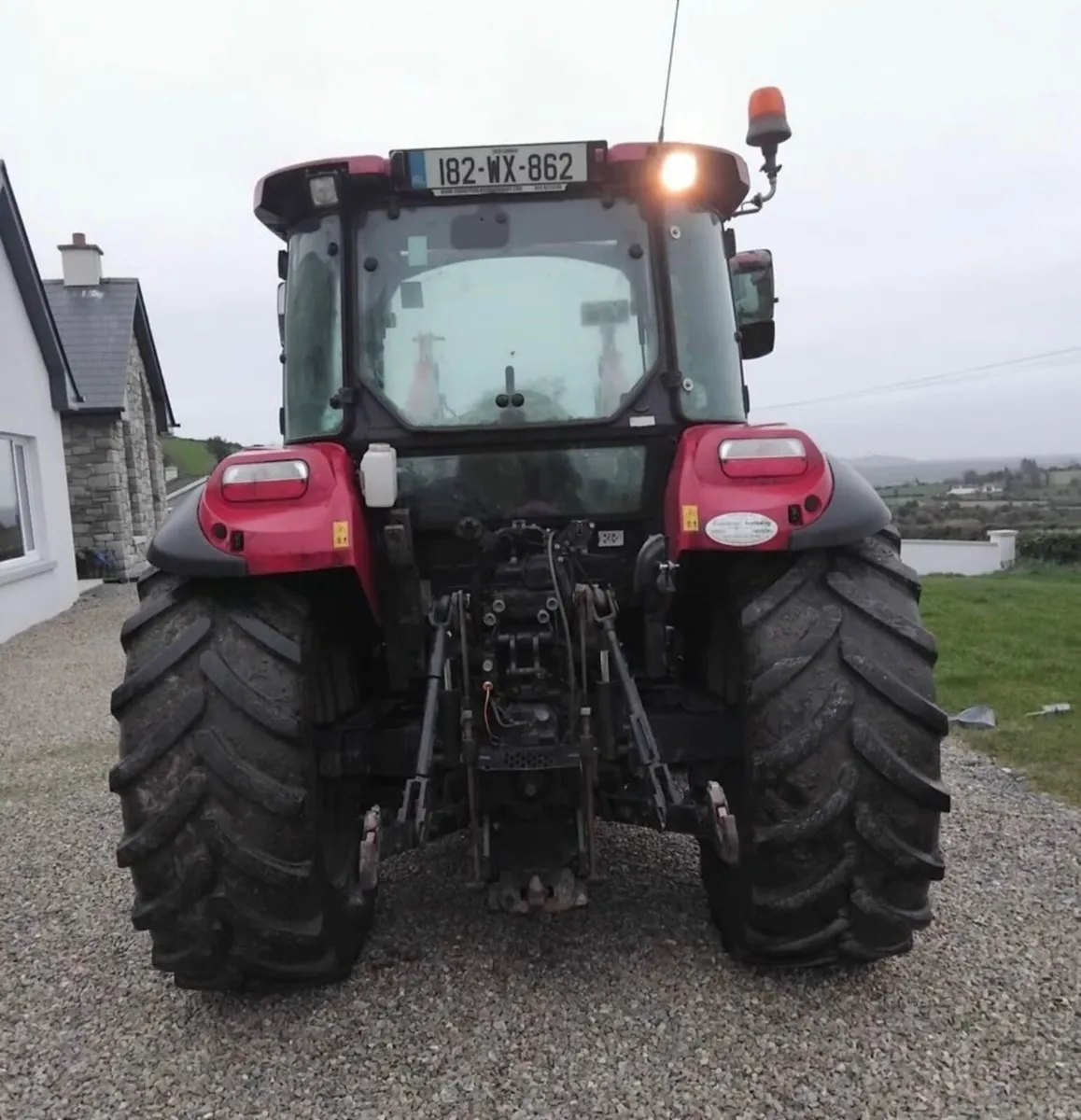 2018 Case Farmall 115C and loader - Image 3