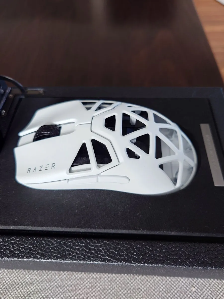 Razer Viper Mini Signature Edition - white - Image 1
