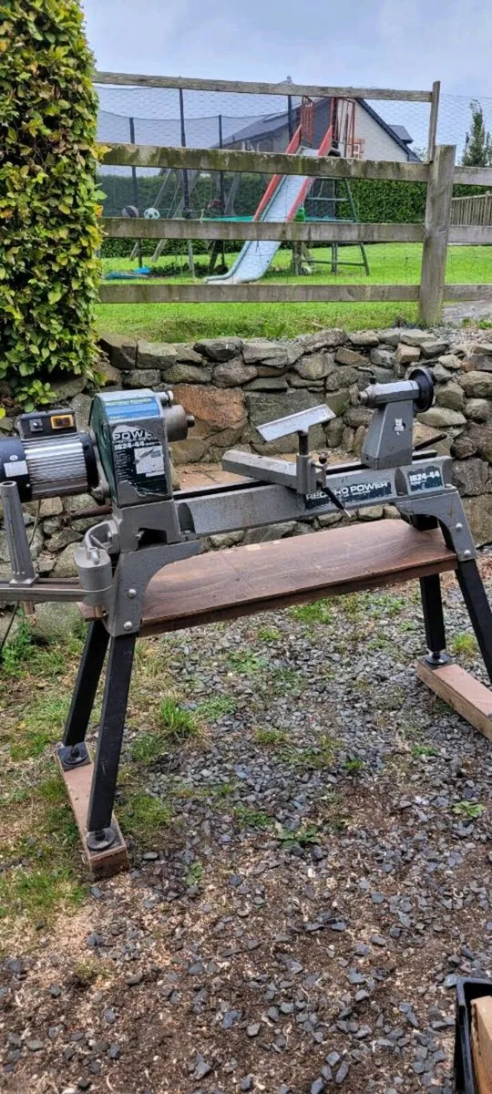 Wood turning lathe - Image 1