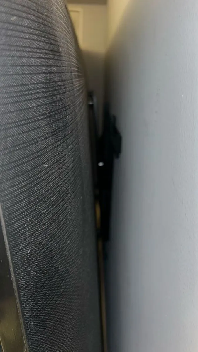 75" Samsung smart TV - Image 4