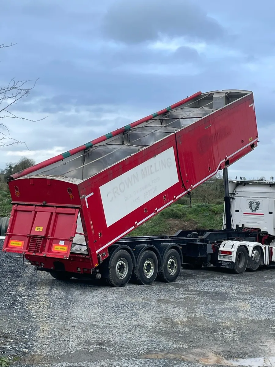 Bulk blower trailer - Image 1