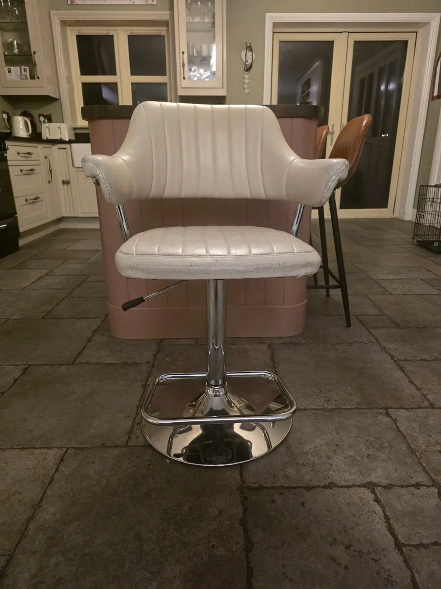 2 x Cream Hydraulic Bar Stools - FREE - Image 1