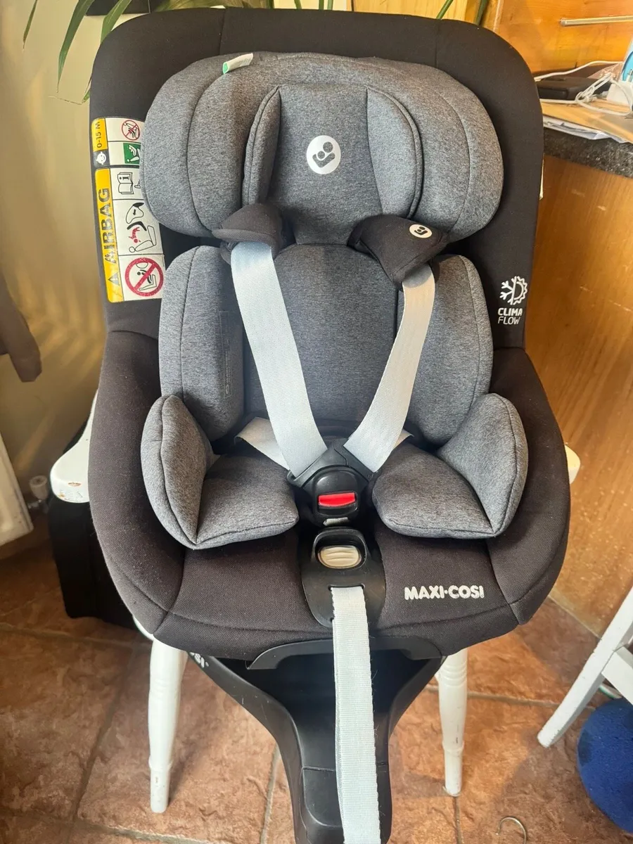 Child seat - Image 1
