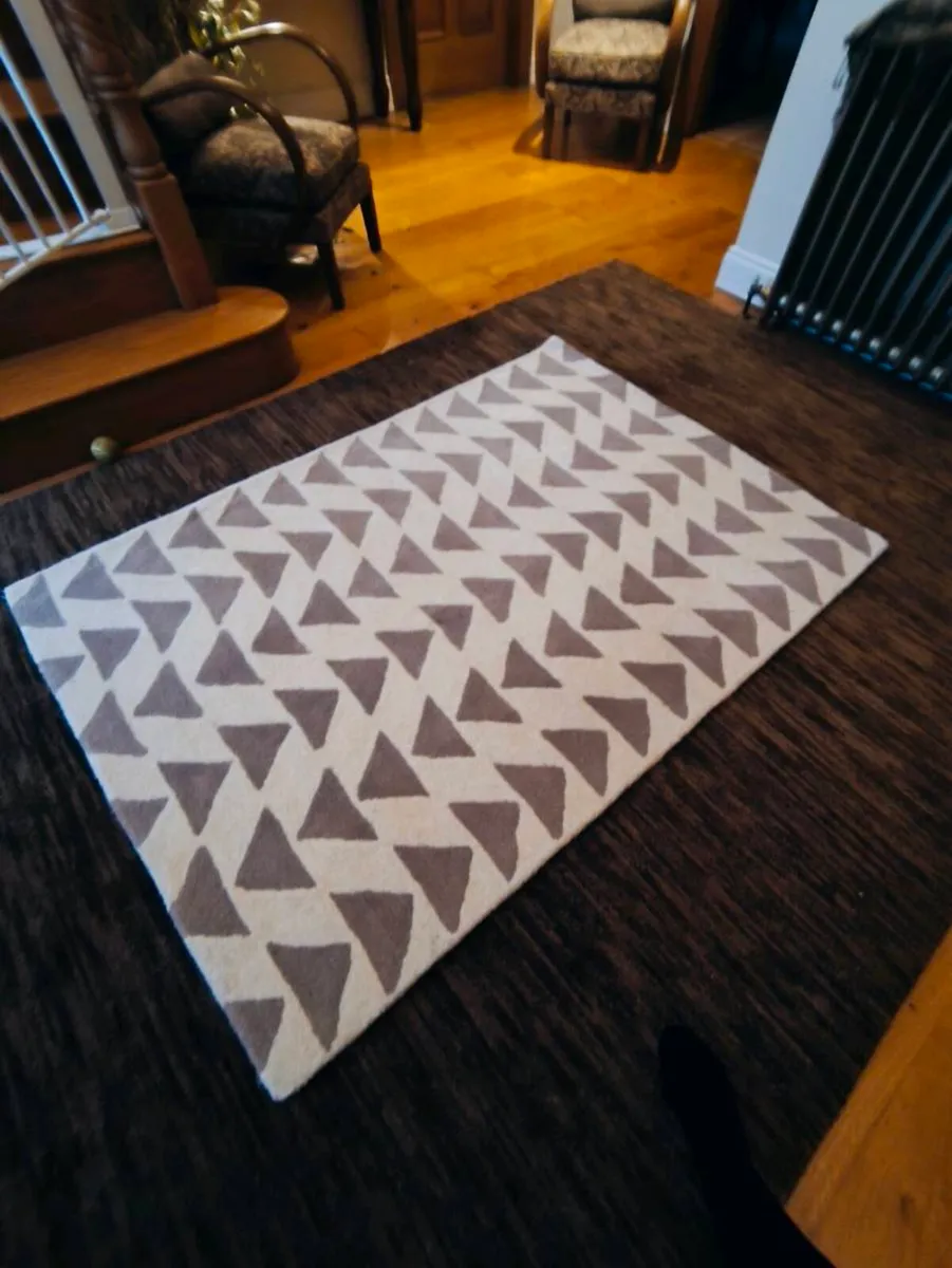 Sell beautiful rug wool 75 Euro - Image 3