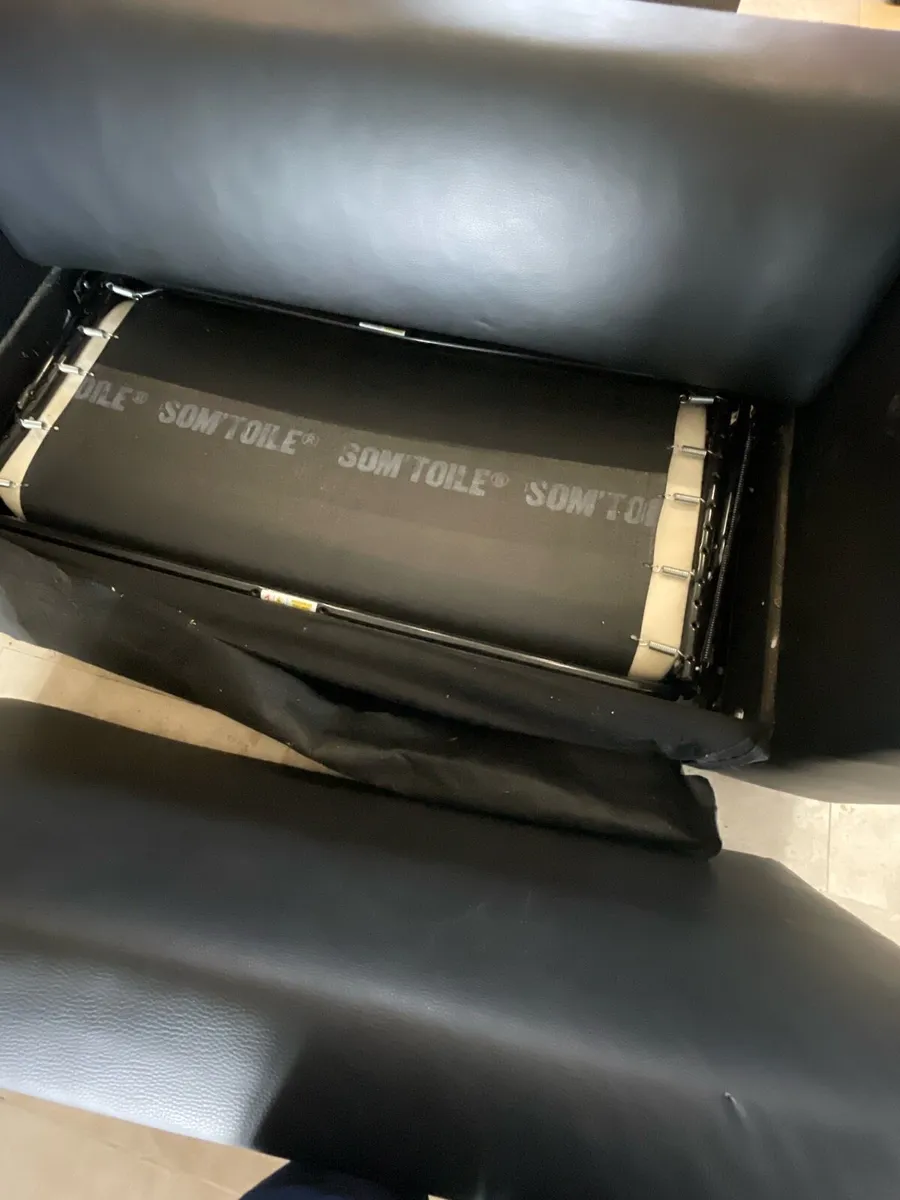 Bed  settee ❌NEED GONE ASAP❌ - Image 3