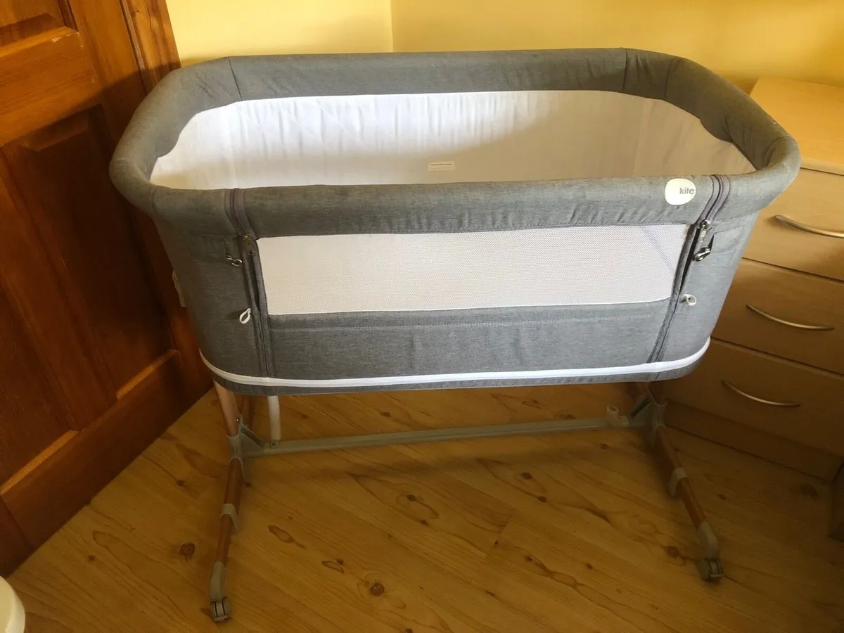 Red Kite Nula Nebula Deluxe Crib - Image 1