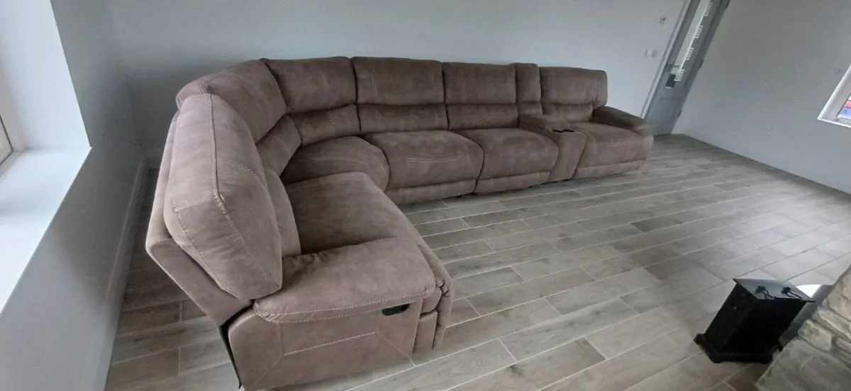 Baxter Corner Group Sofa - Image 2