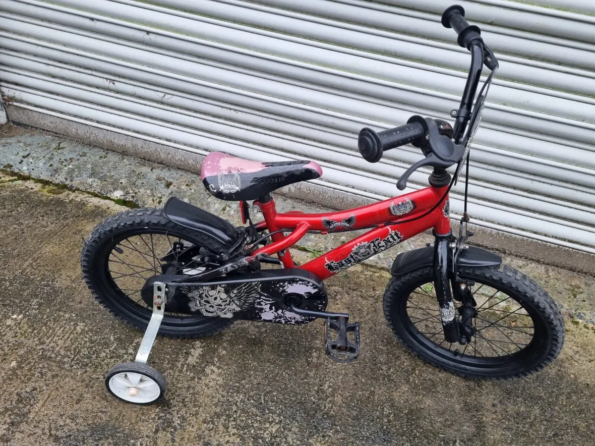 14" bike with stabilizes - Image 3