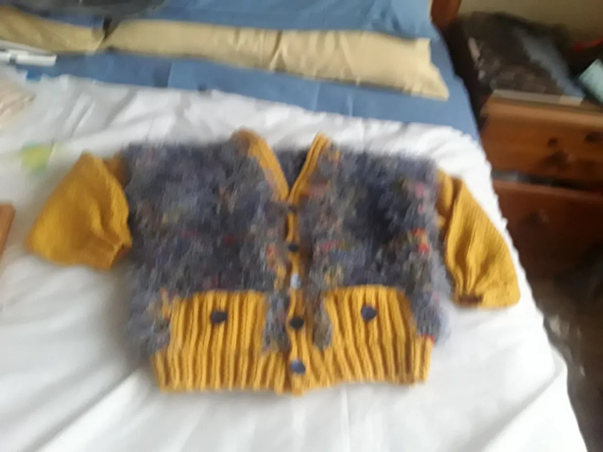 Toddler brand new hand knitted jumper heavy - Image 2
