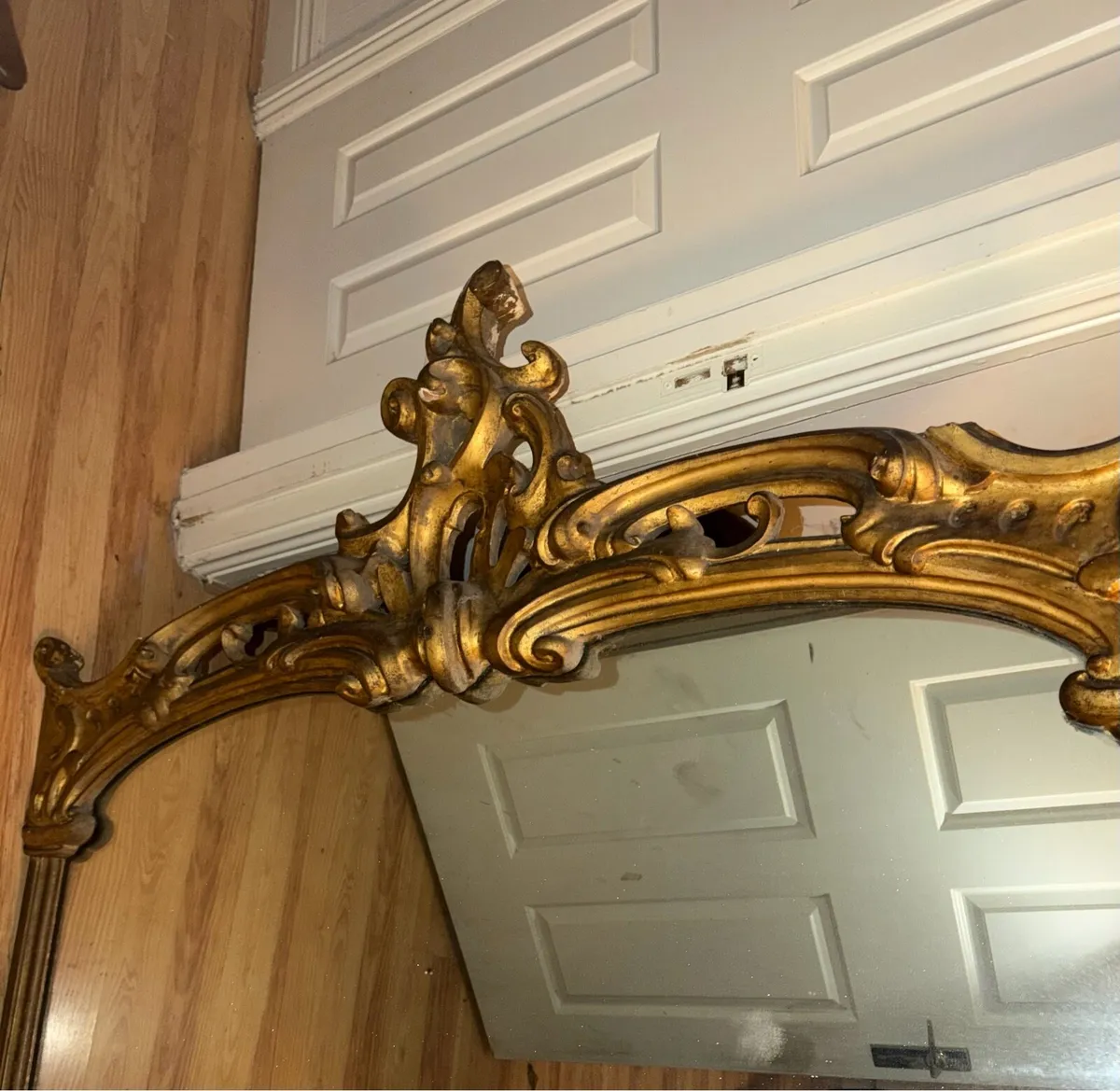 Large Victorian giltwood mirror - Image 1