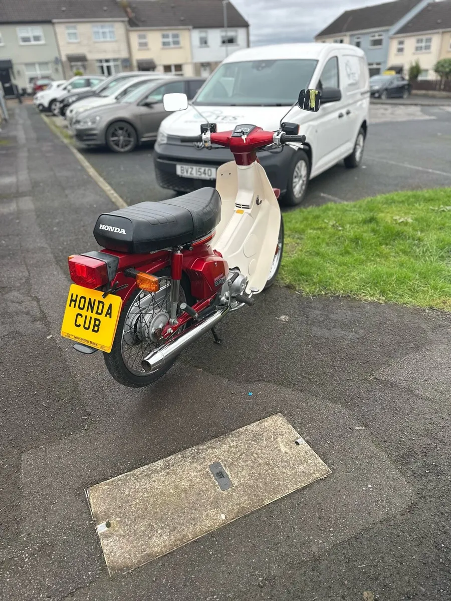 1987 Honda C90 Cub - Image 4
