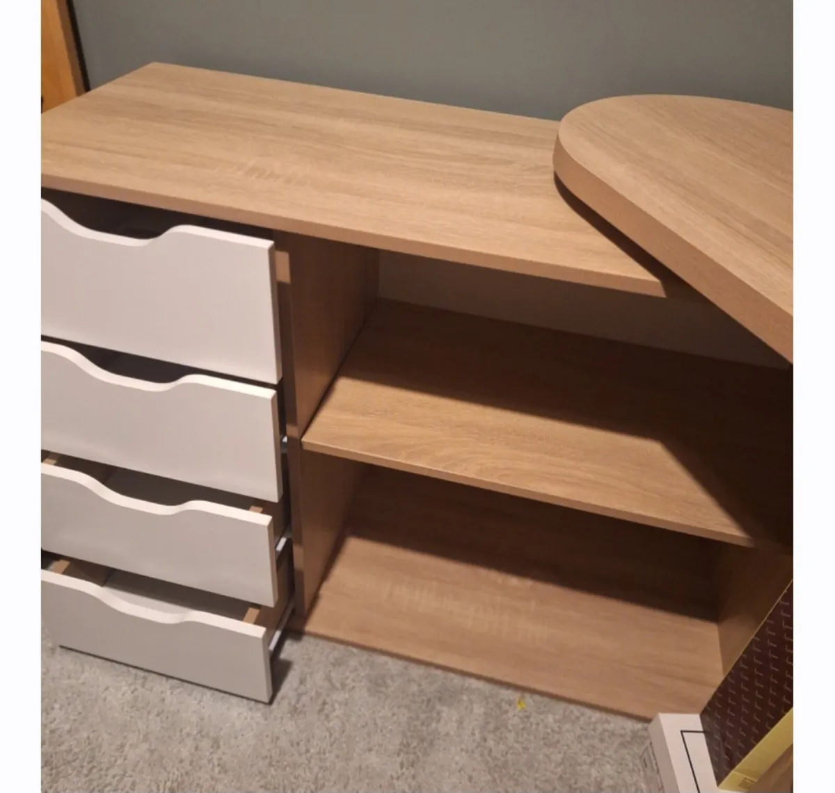 Office desk - Image 3