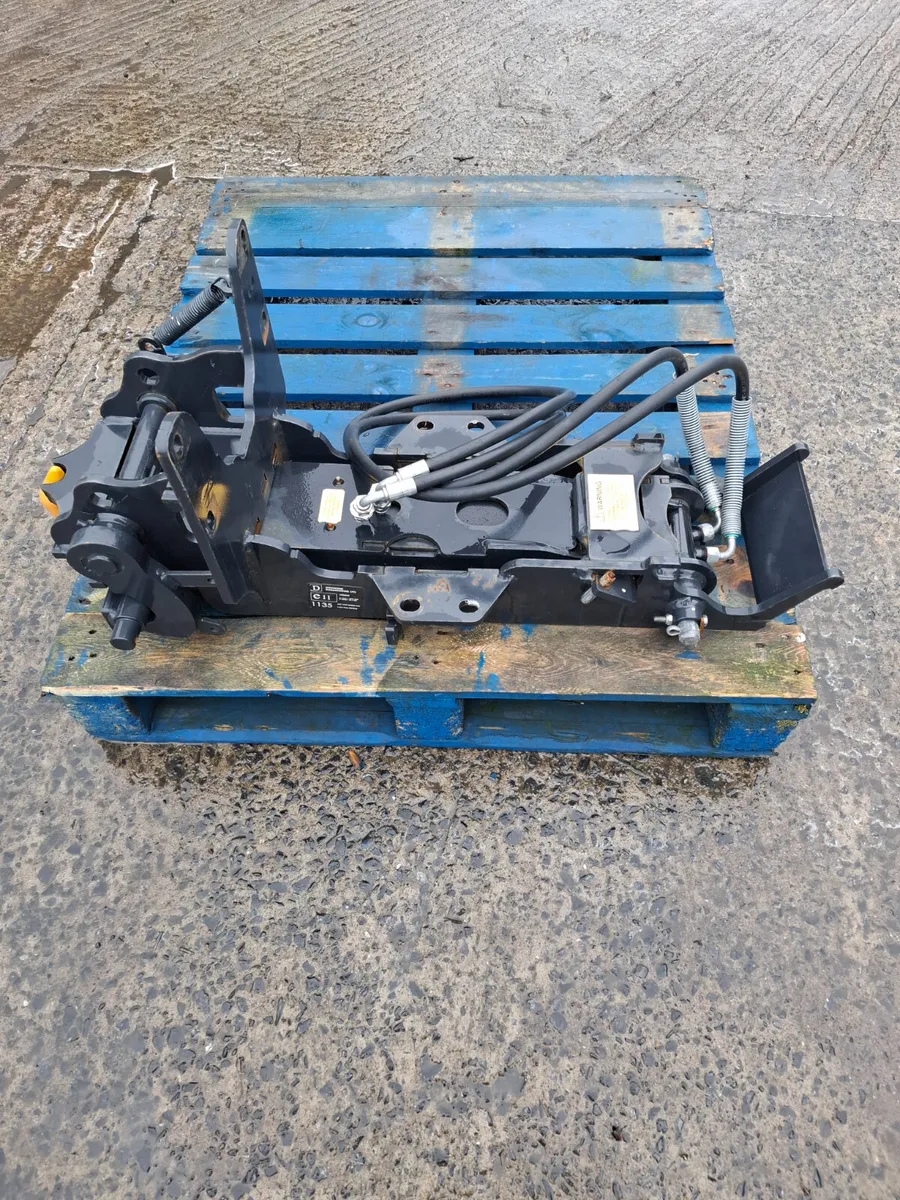 Dromone pick up hitch - Image 1