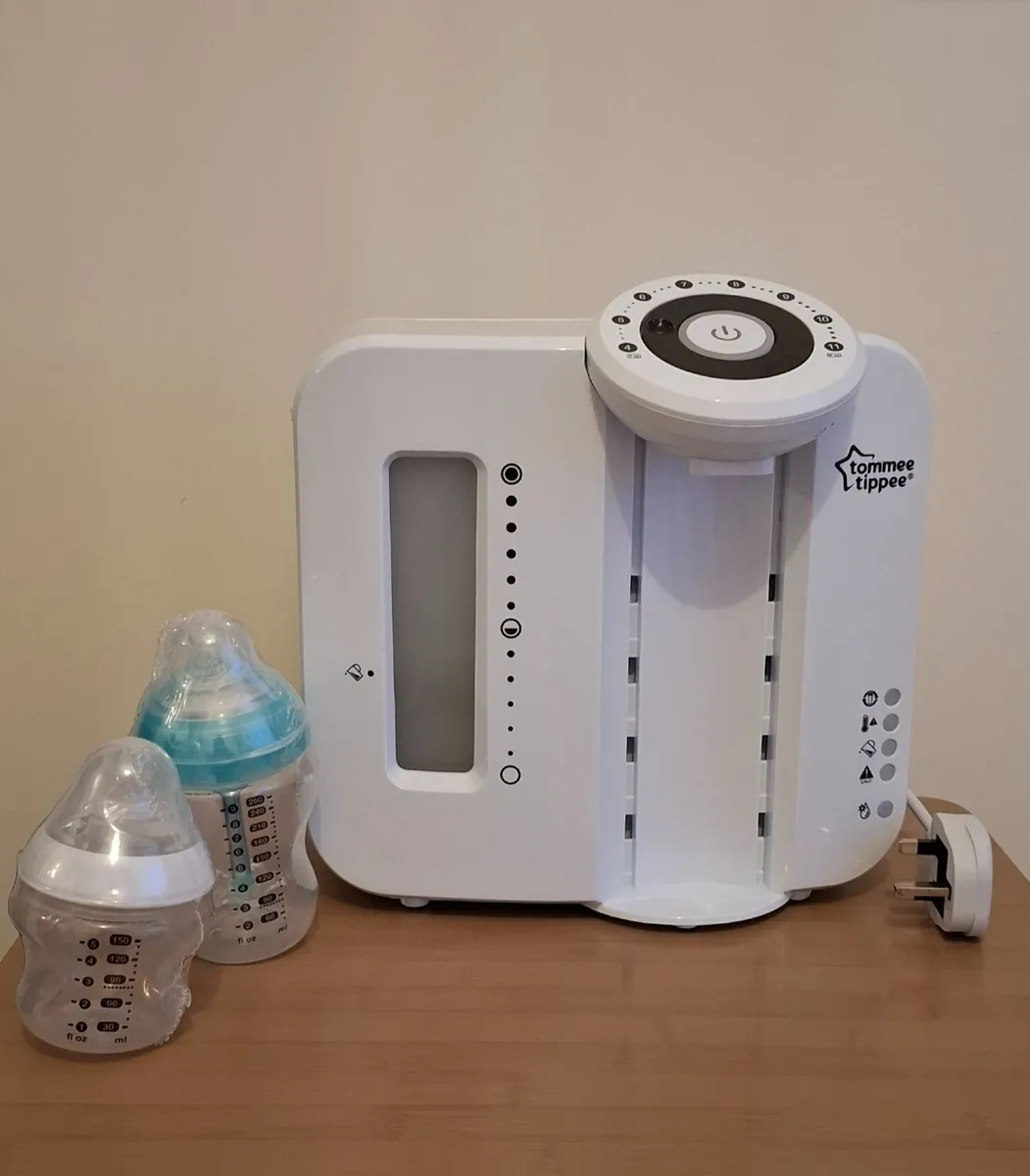 Tommy Tippe formula bottle maker - Image 1