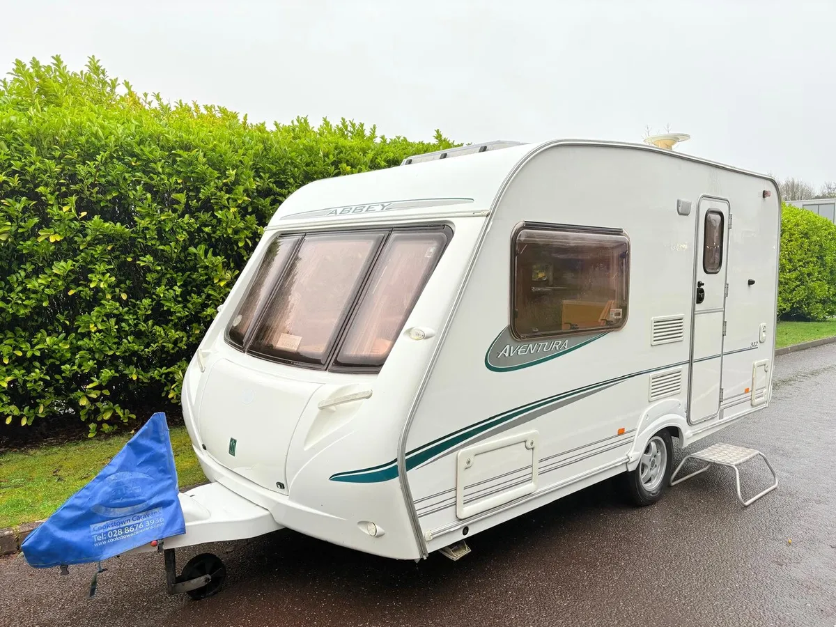 Abbey 2/3 berth light weight caravan - Image 1