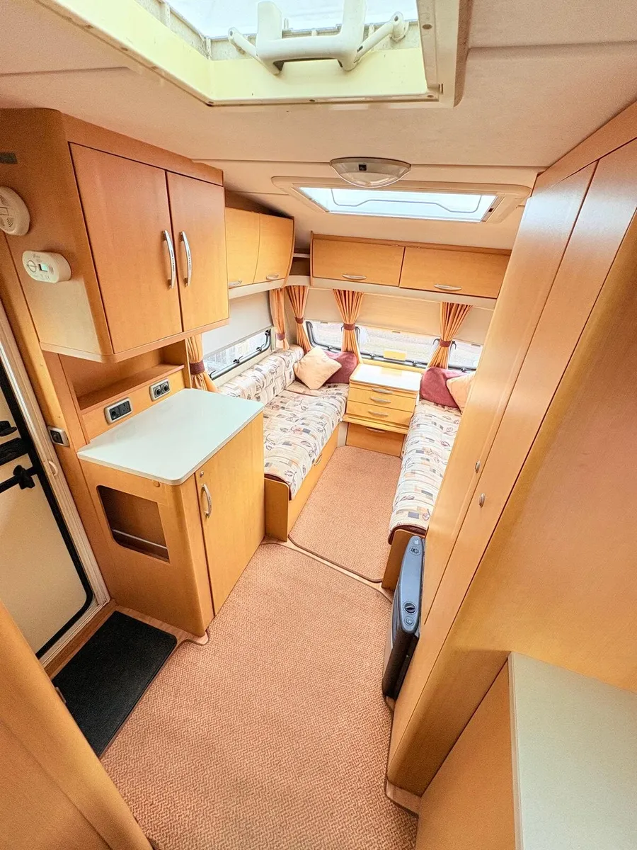 Abbey 2/3 berth light weight caravan - Image 4