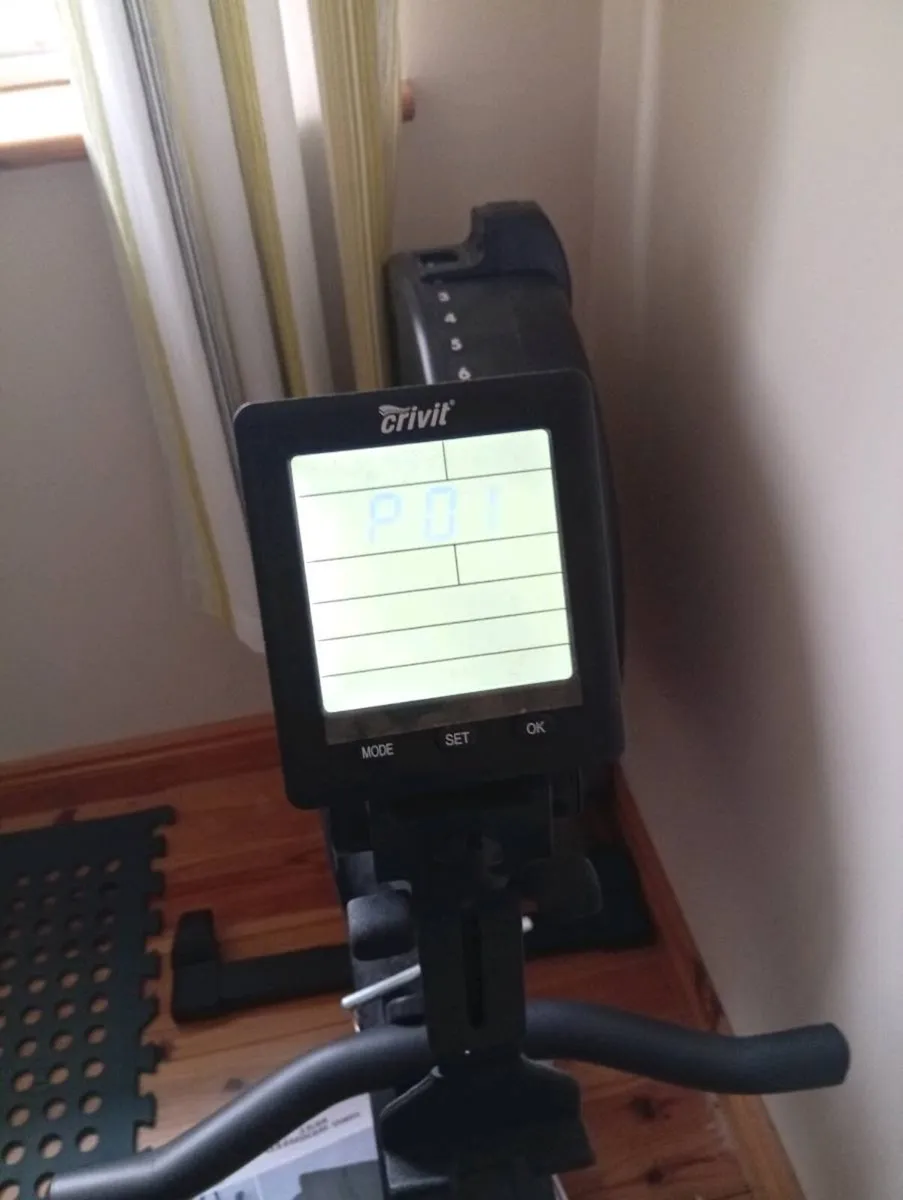 Concept style rowing machine - Image 2