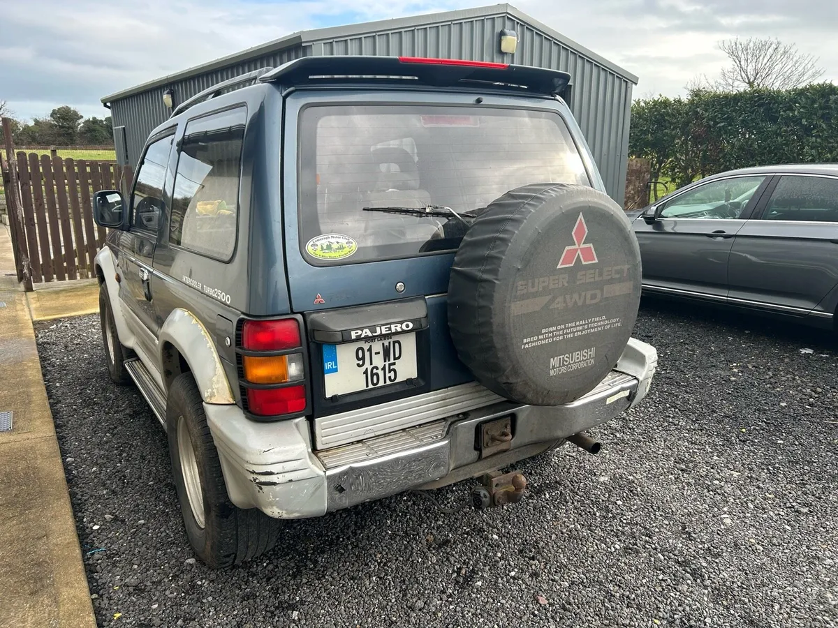 Mitsubishi Pajero - Image 4
