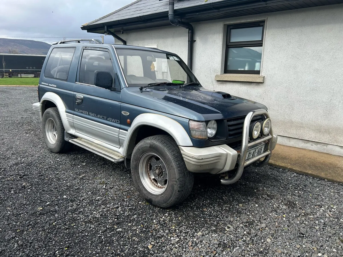 Mitsubishi Pajero - Image 1