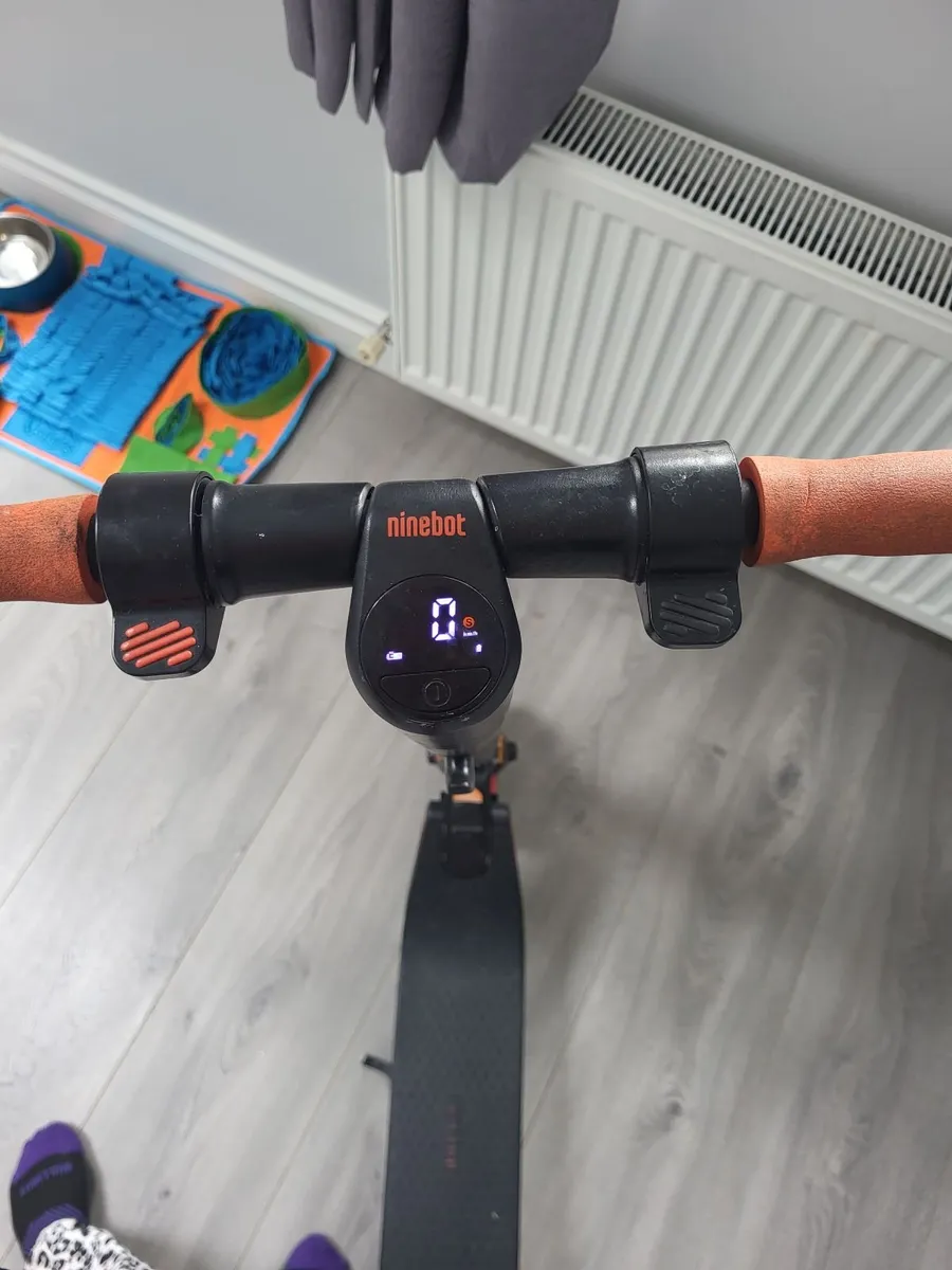 Electric scooter - Image 2