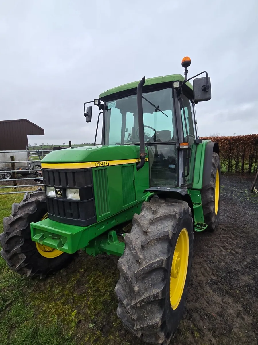John Deere Other 2001 - Image 1