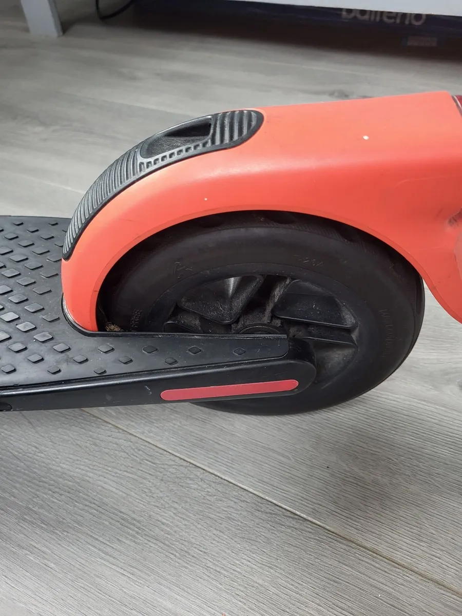Electric scooter - Image 3
