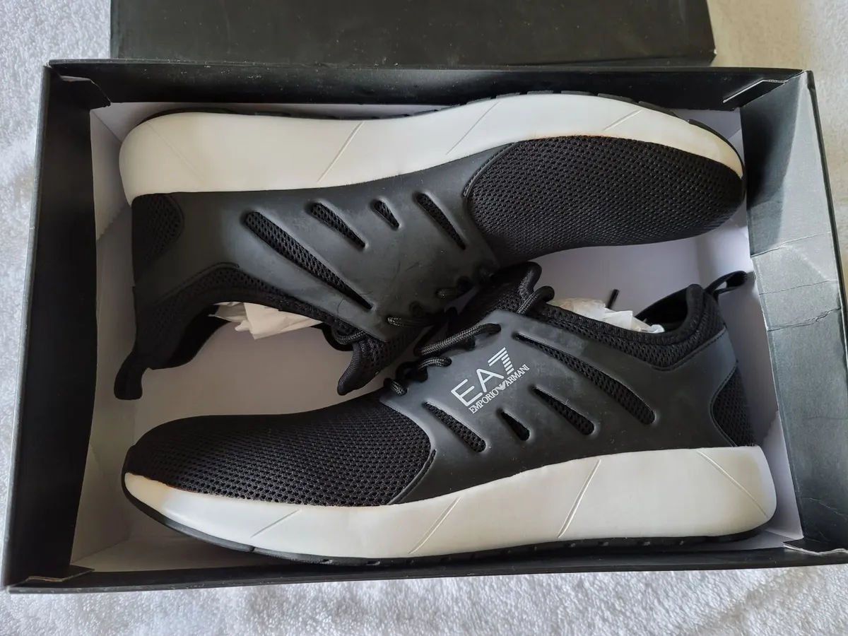 Emporio Armani EA7 Men's Brand New Size 11 - Image 1