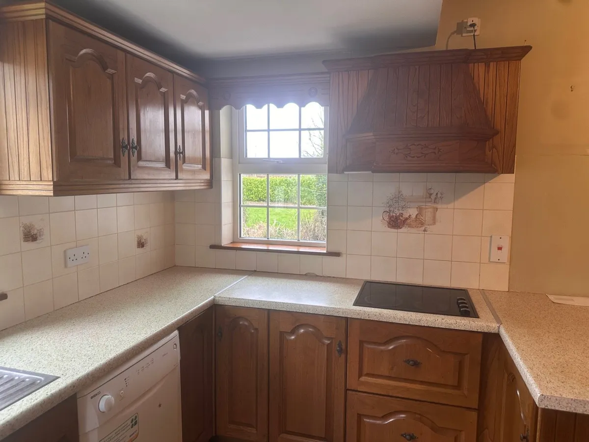 KITCHEN FOR SALE/ORIGNAL HARD WOOD - Image 2