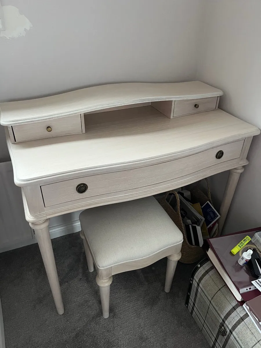 Writing desk - Image 1
