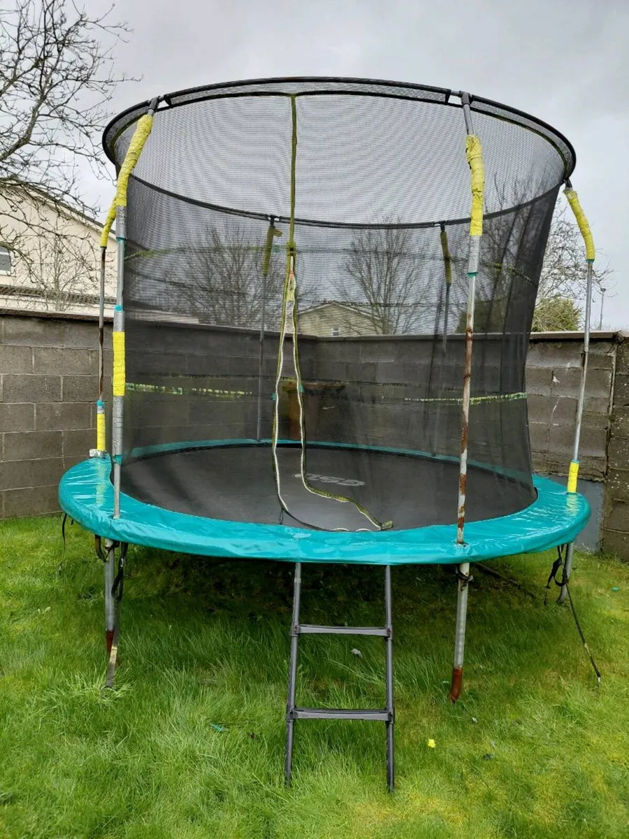Trampoline free