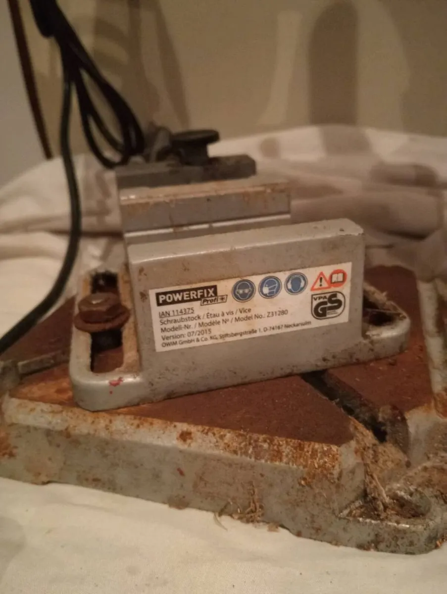 Bench drill press stand and drill - Image 4