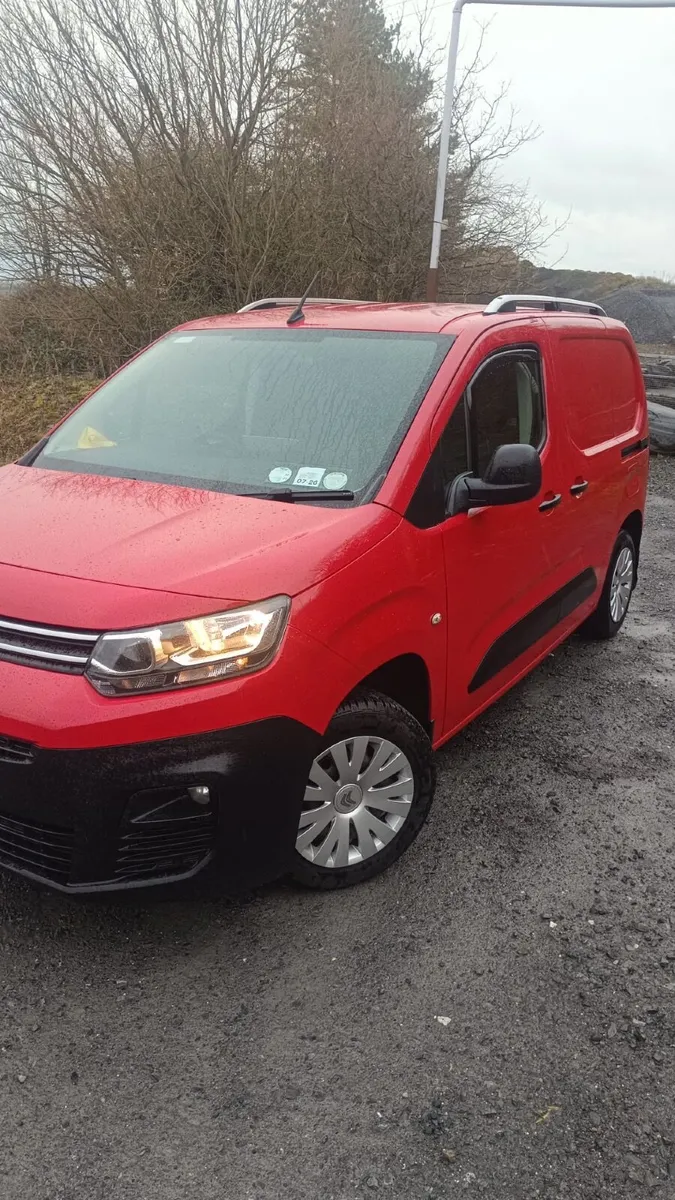 Citroen Berlingo 2019 - Image 2