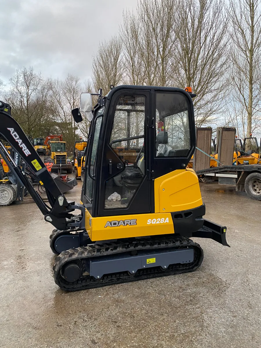 Adare 3 Ton Mini Excavator - Image 3