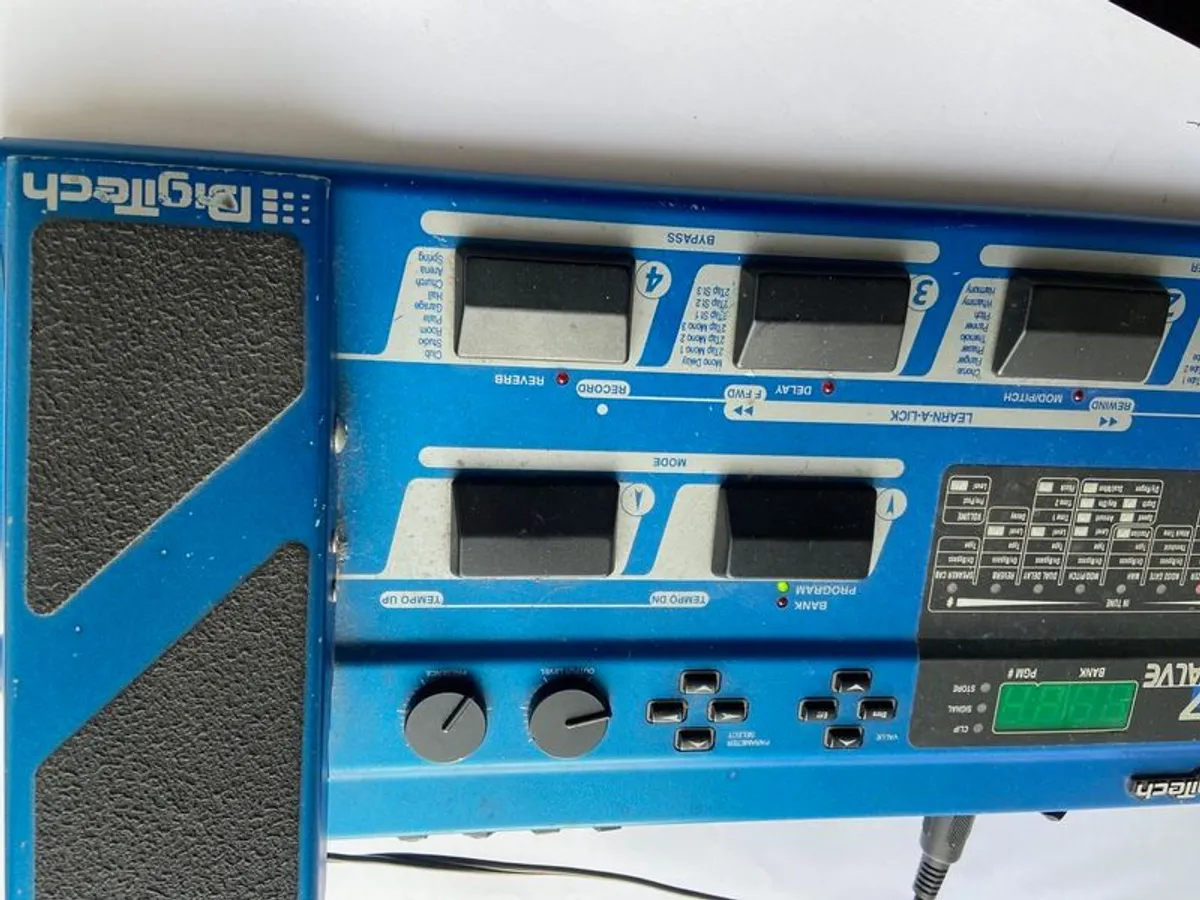 Digitech RP7 Valve Guitar Processor/Preamp. - Image 2