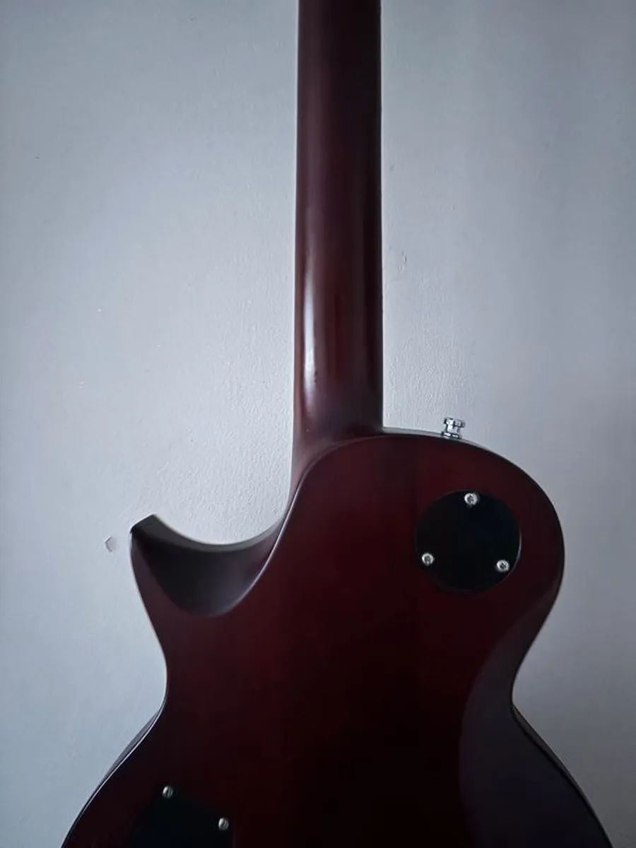 electric guitar - Image 4