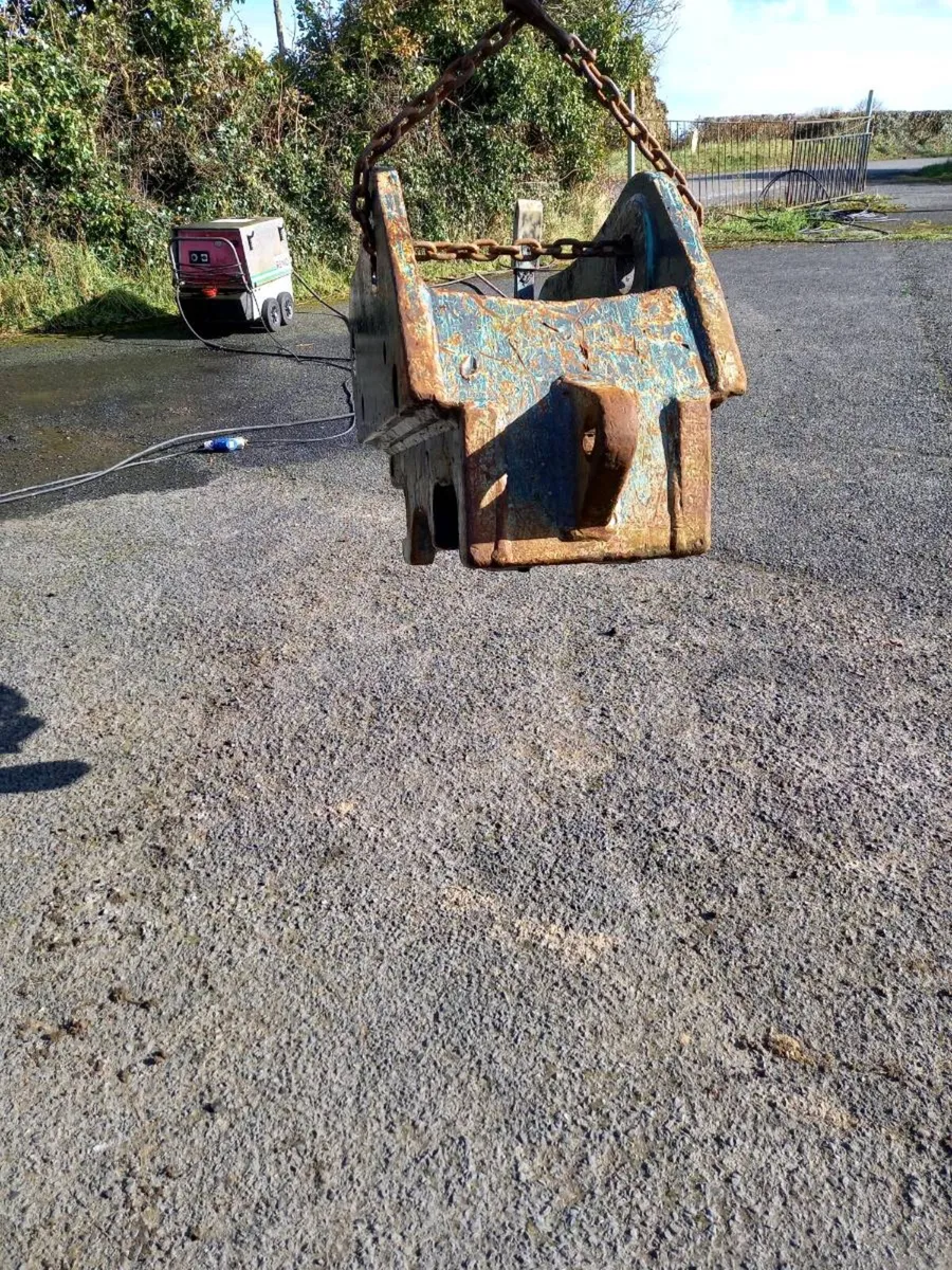 Double locking quick hitch - Image 3