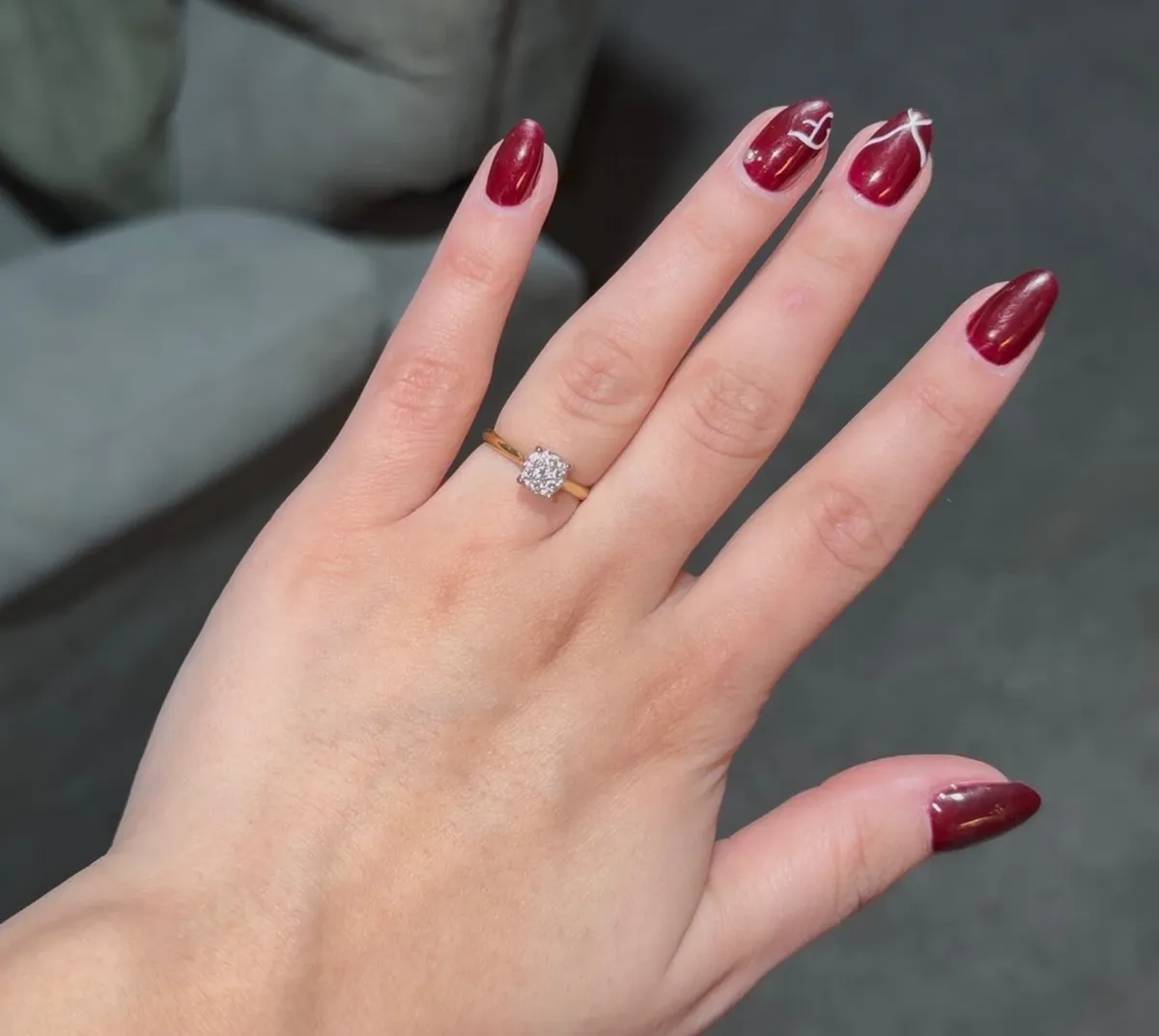 18K Gold Cluster Diamond Ring - Image 1