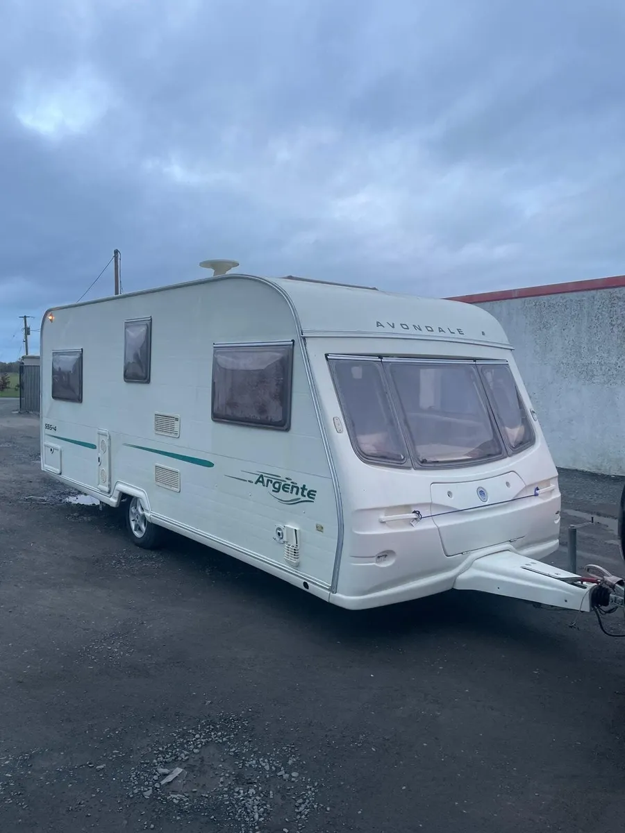 Avondale 4/5 fixed bed caravan - Image 2