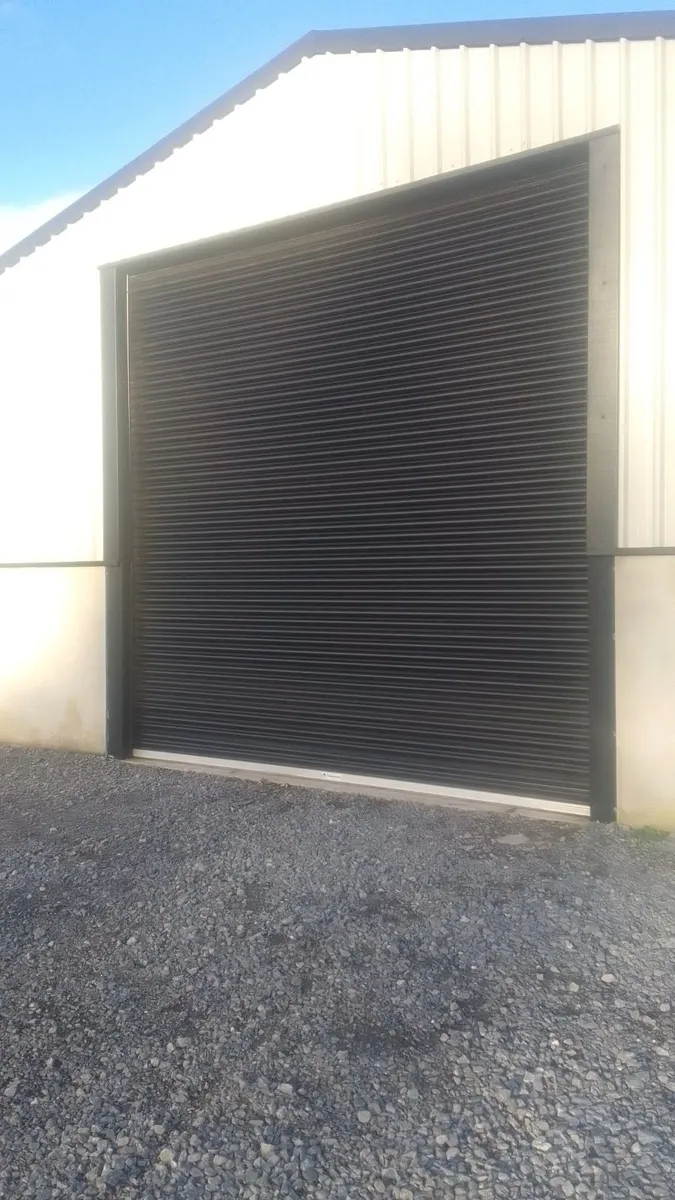Roller garage doors - Image 3