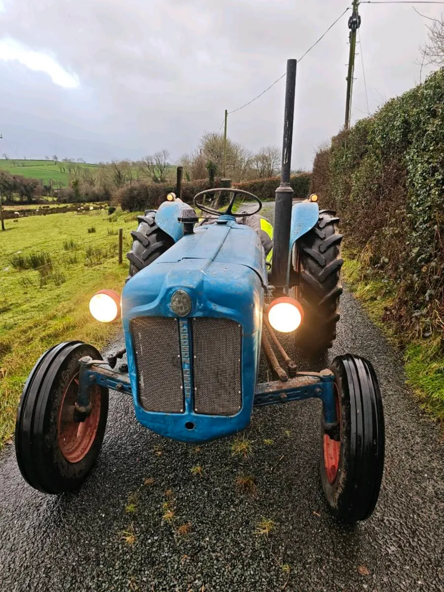 Ford Dexta - Image 3