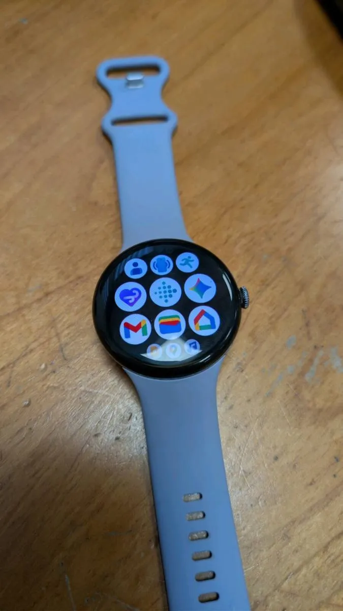 Pixel watch 4 - Image 1
