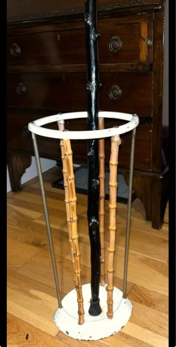 Antique umbrella stand - Image 3
