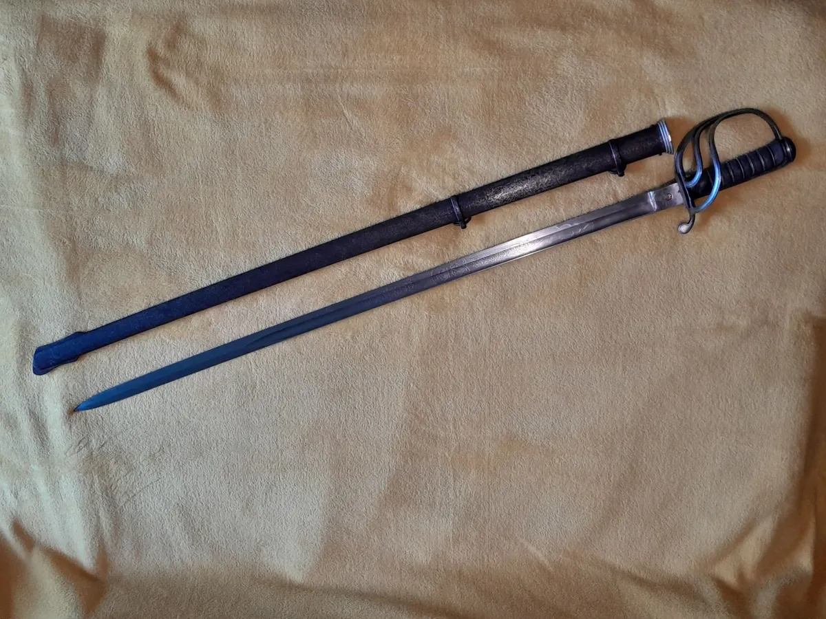 Antique Cavalry Sword - Image 1