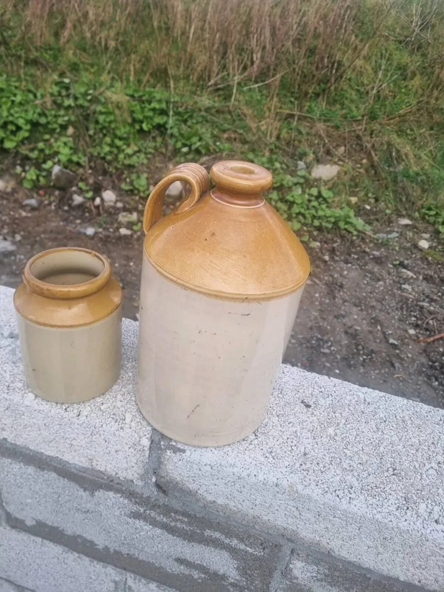Old whiskey jar set contact me for more - Image 1