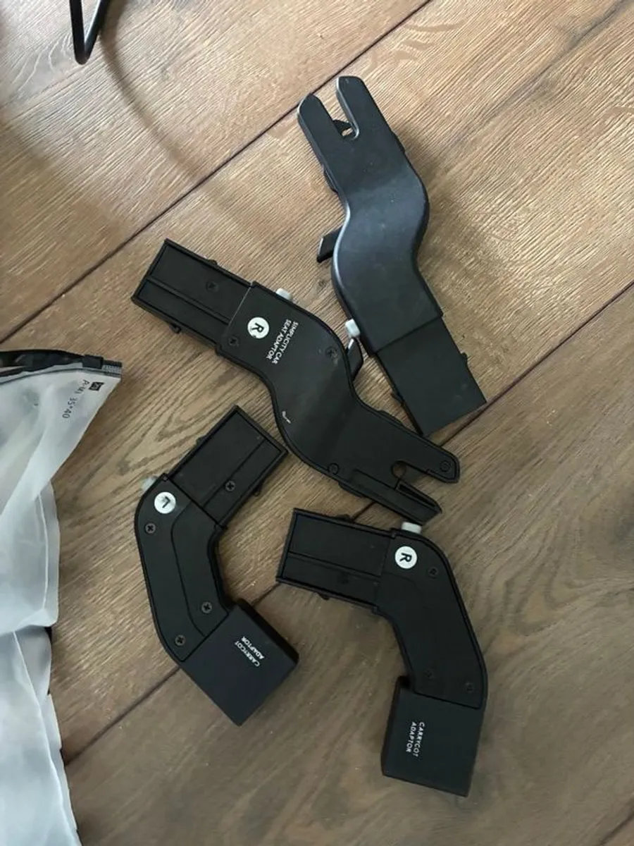 Silver cross dual travel system - Image 3