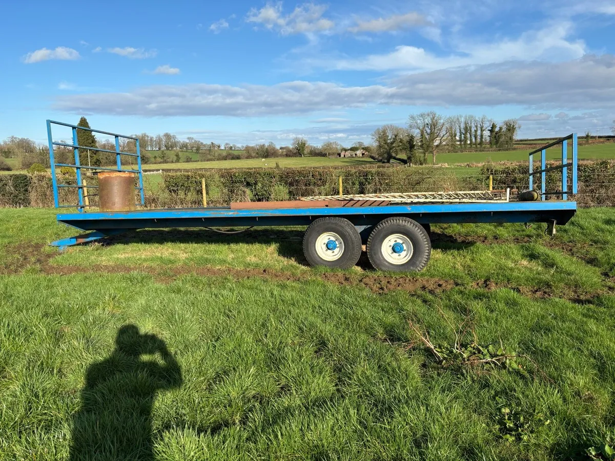26ft twin axle bale trailer - Image 1