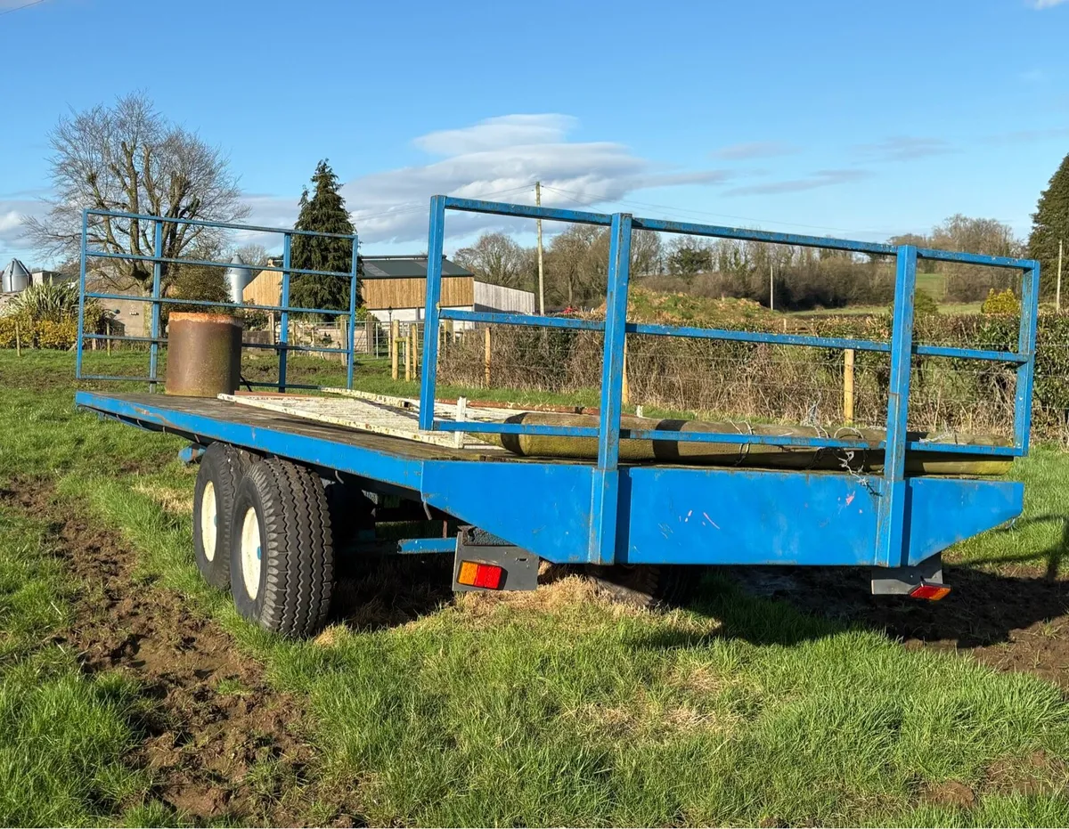 26ft twin axle bale trailer - Image 2