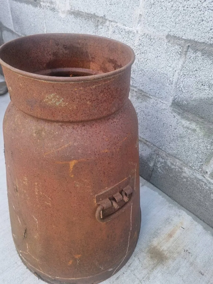 Original old milk churn great condition - Image 2
