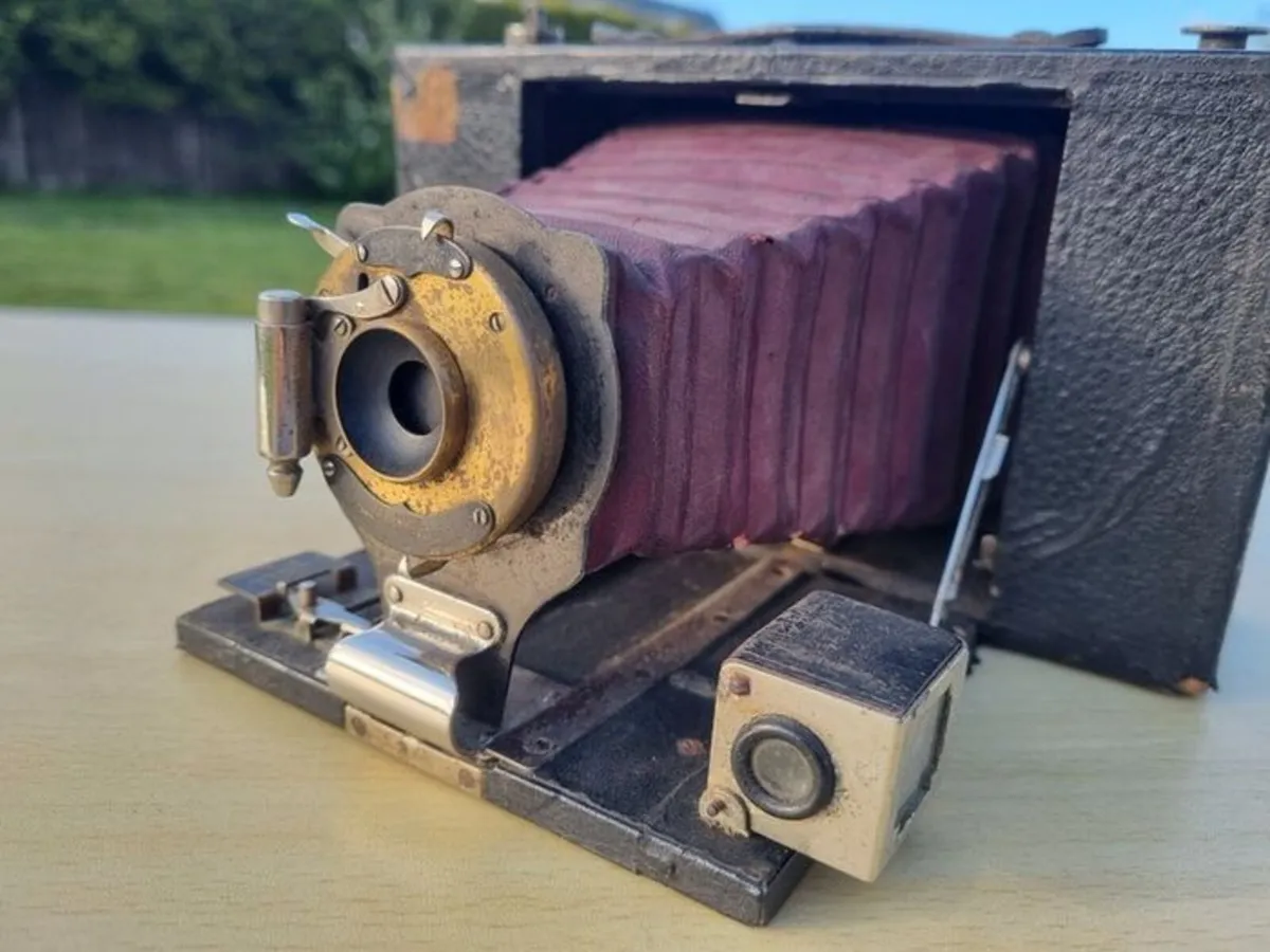 Kodak No3 Folding Brownie Camera Model D - Image 1